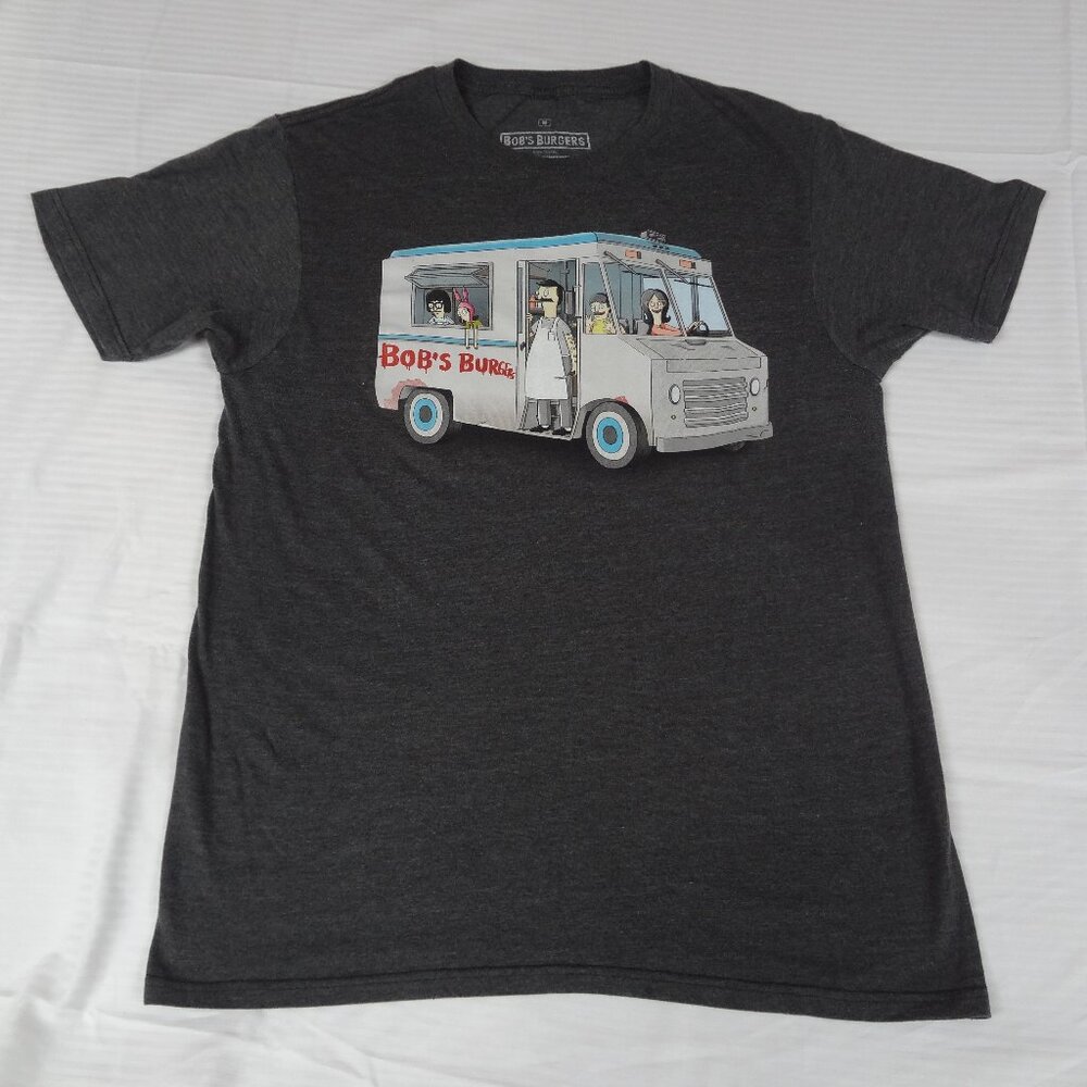 BOB'S BURGERS FAMILY IN FOOD TRUCK  - GRAY MEDIUM T-SHIRT K15